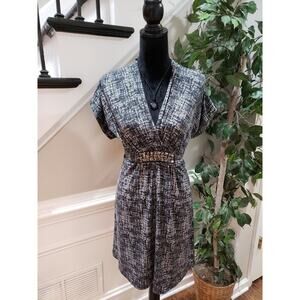 As U Wish Womens Black & White Polyester V-Neck Short Sleeve Knee Length Dress L